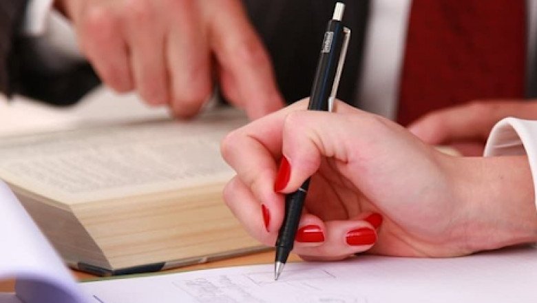 Benefits of Legal Translation Services in Sharjah