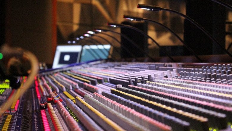 Top 8 Reason to have audio visual translation