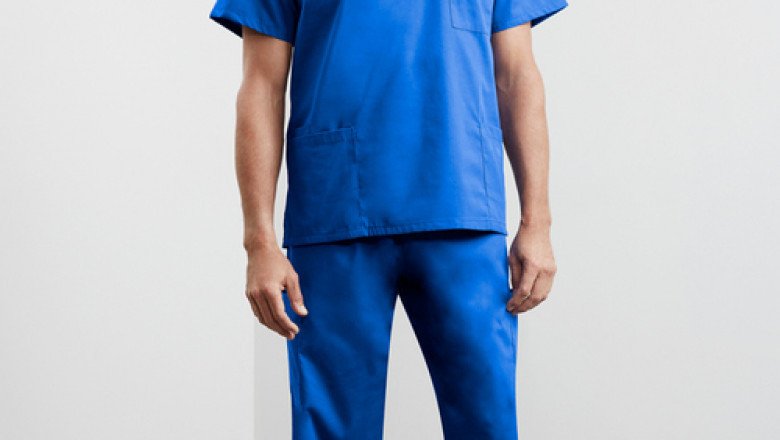 When Should My Medical Scrubs Be Replaced