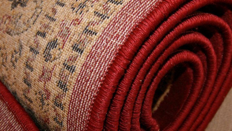 Looking to add a stylish flair to your home? Buy high-quality Striped Carpet!