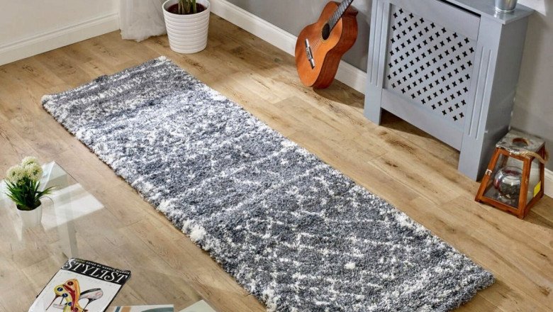 Looking to create a classy vibe in your home? Buy Traditional Runner!