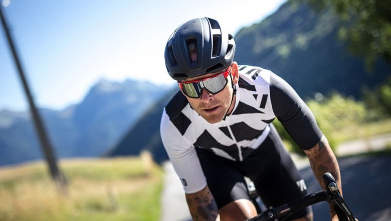 Cycling Sunglasses Are Commonly Worn By Cyclists During Races And Training Sessions