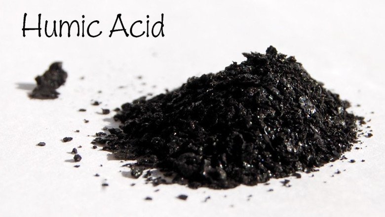 The Humic Acid Molecule Binds To Plant Roots And Helps Them Receive Water And Nutrients