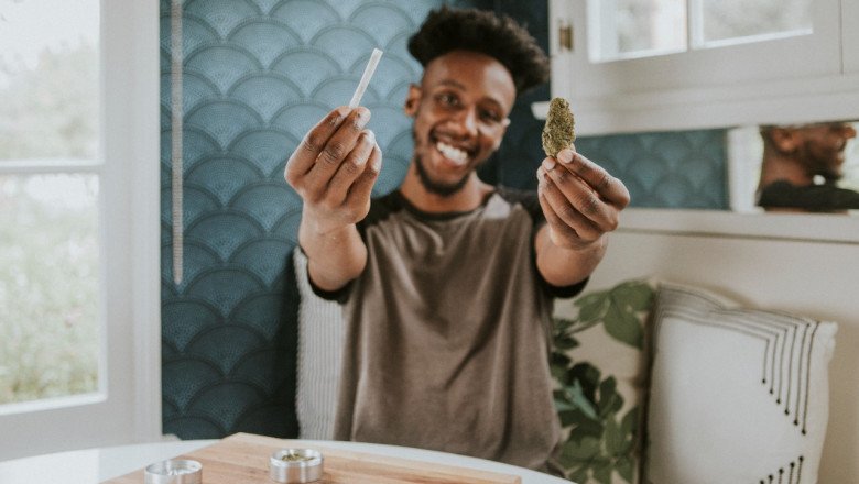 History Of Cannabis Legalization In Canada | Royal Leaf