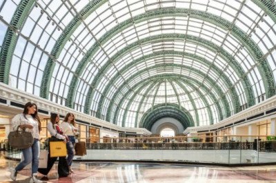 Dubai opens first actual NFT shop in Shopping center of the Emirates