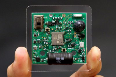 In order to sense a physical phenomenon, the sensor creates an output signal