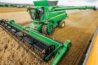 Combine Harvesters Market : Global Industry Trends, Share, Size, Growth, Opportunity and Forecast 2022-2028
