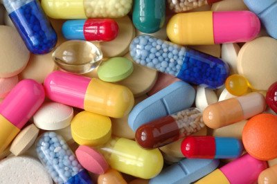 Patent Expirations and Generic Competition in the Antibacterial Drugs Market
